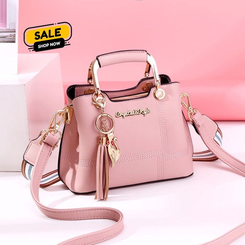 Classic Designer Handbag for Women – Stylish & Durable